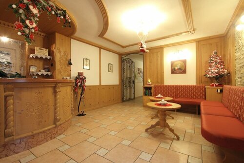 Residence Montebel, Забронировать Отель Тезеро Кавалезе