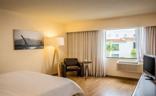 Fiesta Inn Monterrey la Fe, Prenota Hotel San Nicolas de los Garza 