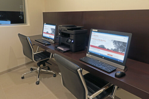 Staybridge Suites San Luis Potosi by IHG, Rezerwuj Hotel Hotele w San Luis Potosi z basenem, Basen