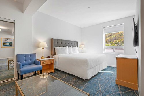 Crown Columbia Hotel; BW Premier Collection, Забронировать Отель Трейл Kootenay Rockies