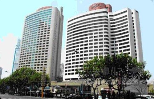Furama Hotel Dalian, Rezerwuj Hotel Hotele w Dalian Area z Basenem, Basen