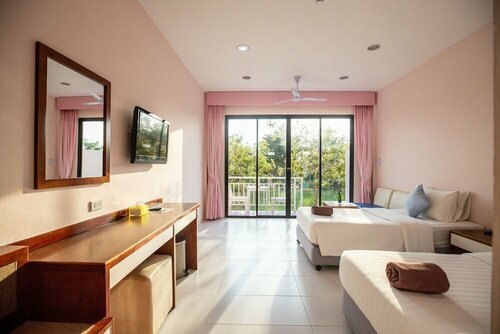 Xanadu Beach Resort, Забронировать Курортный отель Лан Ко Лан