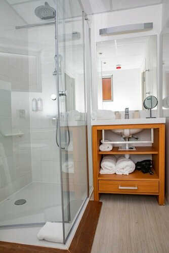Best Western Arcachon Le Port, Забронировать Отель Аркашон Гюжан-Местрас
