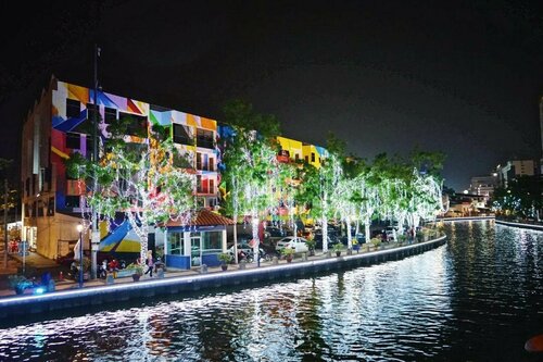 906 Riverside Hotel Malacca, Забронировать Отель Отели Малакки с парковкой, рядом с Торговый центр Dataran Pahlawan Melaka Megamall, Парковка