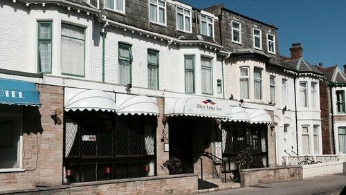 White Lodge In, Book Bed and Breakfast Hoteller i Blackpool med parkering, Parkering