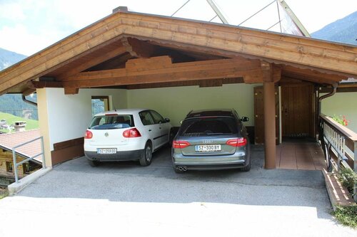 Landhaus Geisler, Prenota Casa vacanze Hotel a Tirolo con parcheggio, Parcheggio