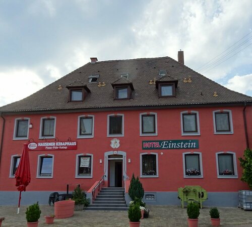 Hotel Einstein, Забронировать Отель Отели Breisgau с завтраком, Завтраки