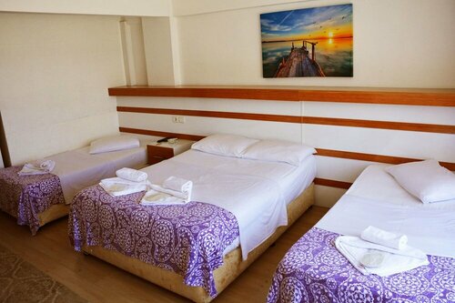 Hotel Ülke, Boek Hotel Yalova Regio Marmara, in de buurt van Ferry