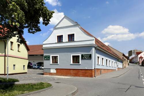 Penzion Na Kytnerce, Забронировать Отель Отели Брно с парковкой, Парковка