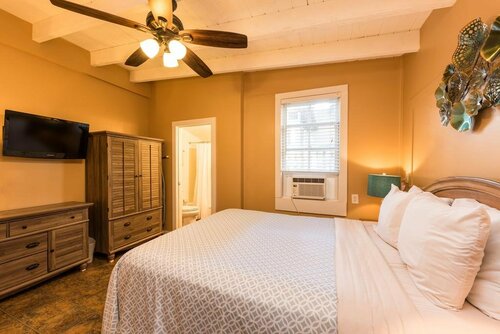 Rose Lane Villas, Забронировать Отель Downtown Key West Ки-Уэст