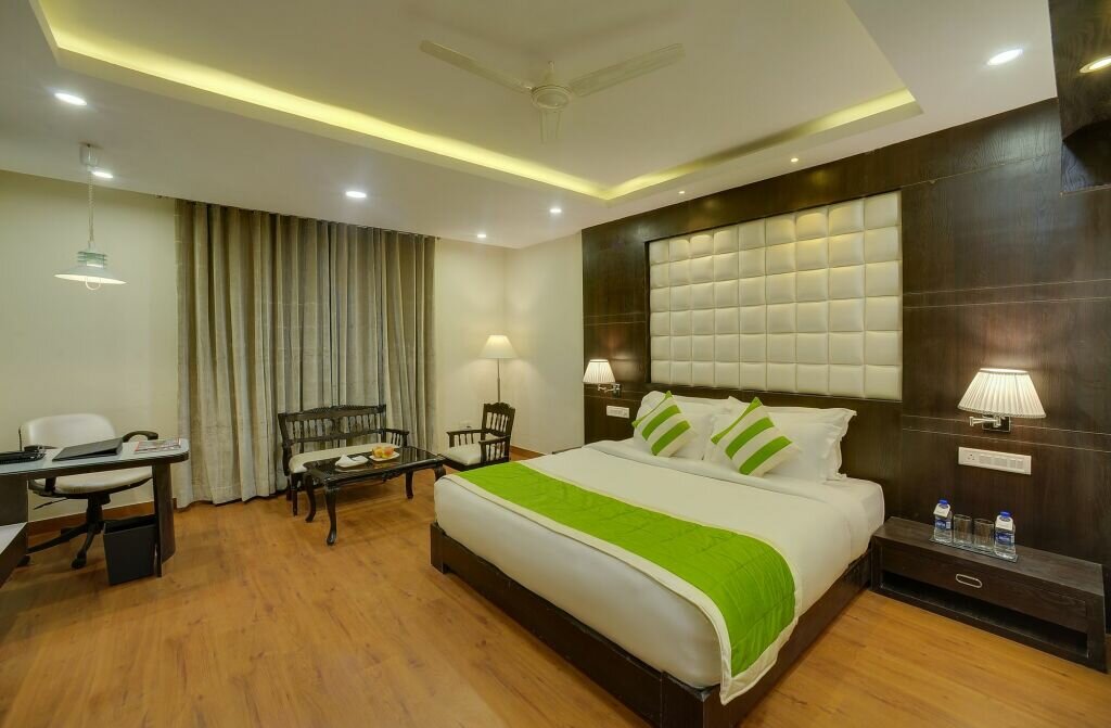 Hotel Di Arch Lucknow