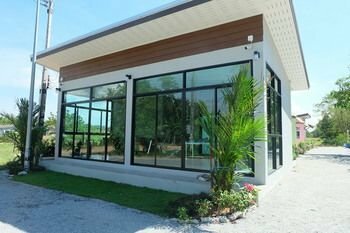 Maikhao Beach Guest House, Забронировать Отель Май-Кхао-Бич остров Пхукет