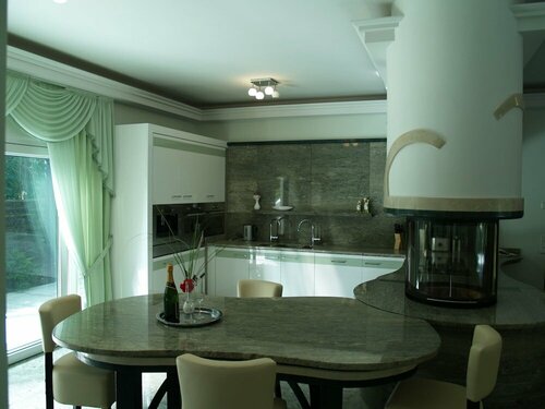 Markgrafenresidenz, 预订 酒店 巴特萨罗皮斯库夫 Scharmuetzelsee