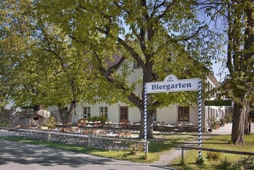 Gasthof Graf, Забронировать Отель Отели Баварии с парковкой, Парковка