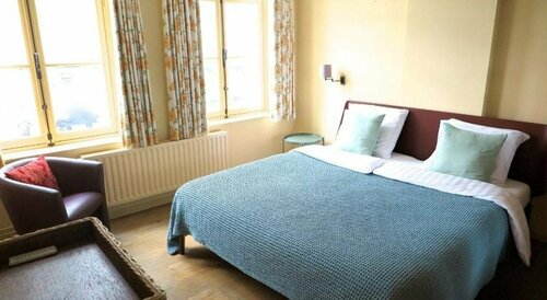 Lake Suites, Забронировать Отель «постель и завтрак» Отели Исторического центра 3 звезды, 3*