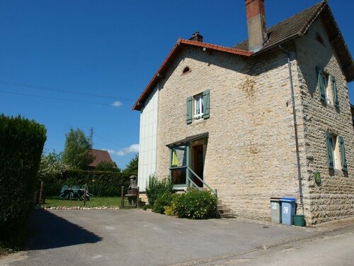 La Grande Marmite de Vouglans, Rezerwuj Hotel Lons-le-Saunier 