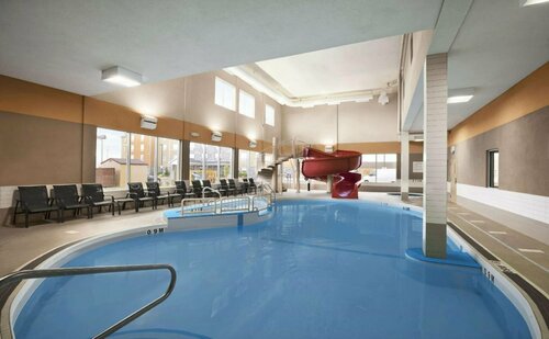 Days Inn & Suites by Wyndham Winnipeg Airport Manitoba, Prenota Hotel Winnipeg Manitoba