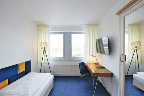 Hotel Am Kai 334, Забронировать Отель Росток Мекленбург-Померания, рядом с Ростокский музей прикладного искусства