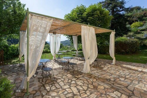 Villa Borgovecchio B&B, Book Bed and Breakfast Hoteller i Camaiore med parkering, Parkering