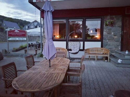 Landhotel Am Schloss, Забронировать Отель Отели Ольсберг 3 звезды, 3*