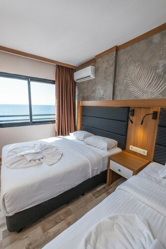 Sunday Beach Hotel, Забронировать Отель Отели Кушадасы с парковкой, Парковка