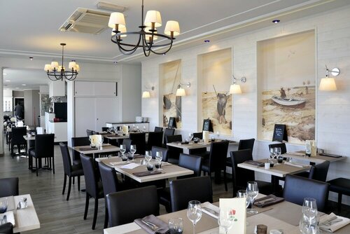 Hotel du Port et des Bains, Забронировать Отель Сен-Валери-сюр-Сомм Somme Bay