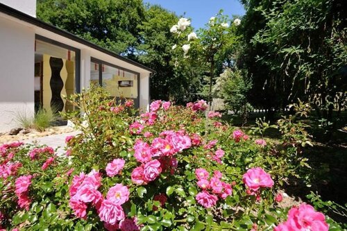 Hôtel du Parc Nantes Ouest Orvault, Забронировать Отель Орво Большой Нант