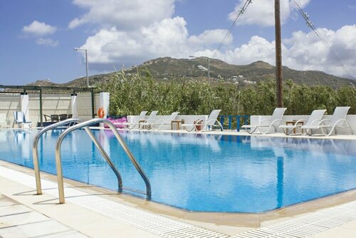 Naxos Holidays, Забронировать Отель Наксос остров Наксос, рядом с Замок Наксоса