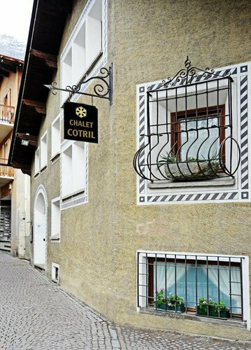 Chalet Cotril, Брондау Шале Bormio қаласындағы коттеждер, Коттедж