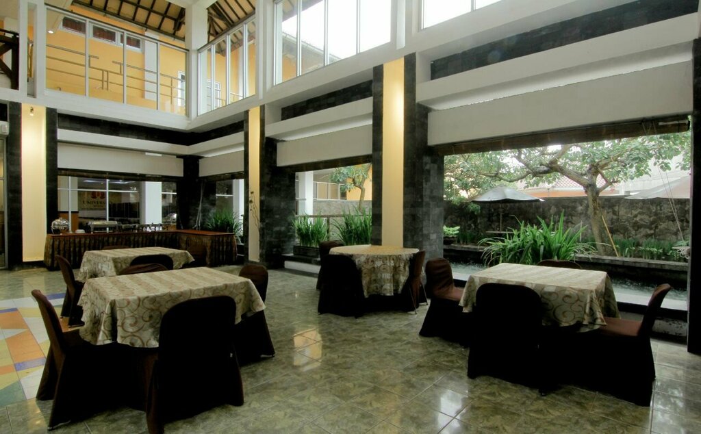 Green House University