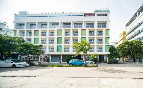 I Dee Hotel, Забронировать Отель Отели Патонг-Бич с бассейном, рядом с Banzaan Fresh Market, Бассейн