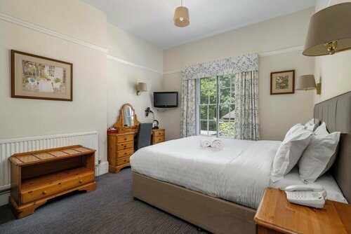 Reigate Manor Hotel, Забронировать Отель Отели High Weald с парковкой, Парковка