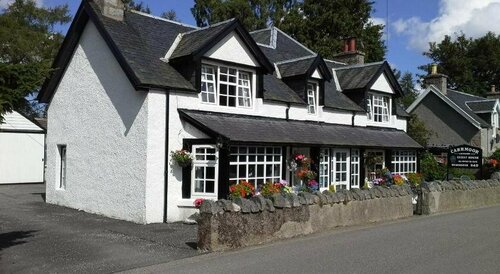 Carrmoor Guest House, Book Pension  