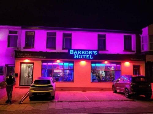 Barrons Hotel, Забронировать Отель Блэкпул Ланкашир, рядом с Стадион футбольного клуба «Блэкпул»