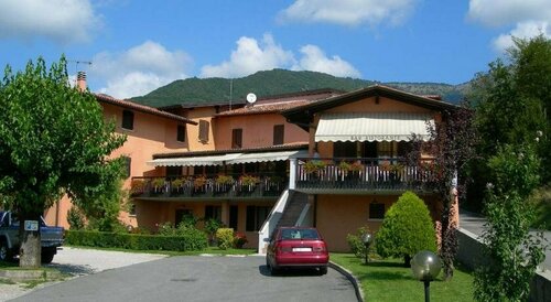 Hotel Colomber, Забронировать Отель Гардоне Ривьера озеро Гарда