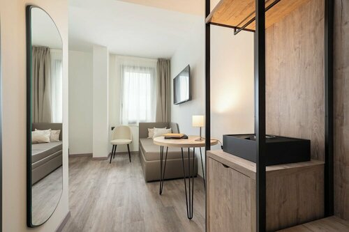 Hotel Plaza, Забронировать Отель Отели Сан-Мартино-Сиккомарио с парковкой, Парковка