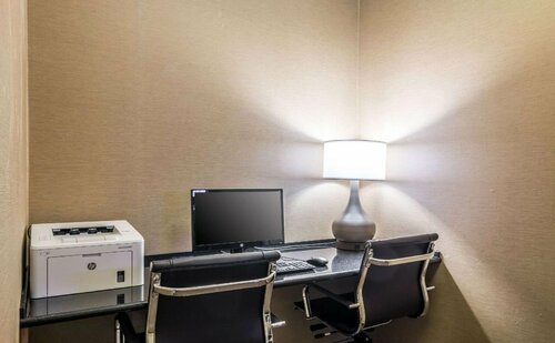 Comfort Inn & Suites - Hannibal, Book Hotel Hoteller i Missouri med pool, Swimmingpool
