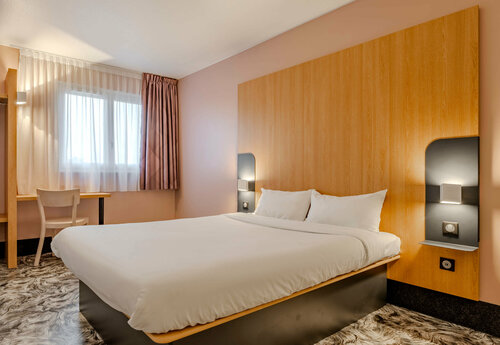 B&B HOTEL Maubeuge Louvroil, Đặt Nhà nghỉ có bữa sáng Khách sạn ở Picardy có chỗ đỗ xe, Bãi đậu xe