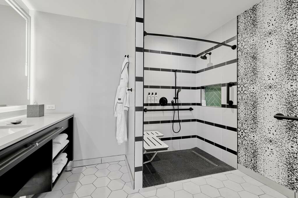 Godfrey Hotel Detroit