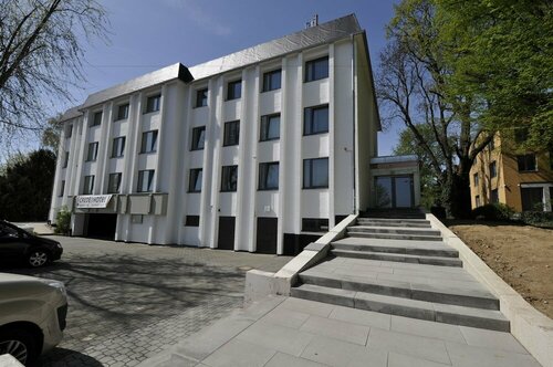 Hotel Credé, Забронировать Отель Niederzwehren Кассель, рядом с Стадион «Ауэштадион»