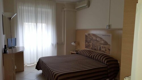 Centro, Prenota Hotel Oneglia Liguria