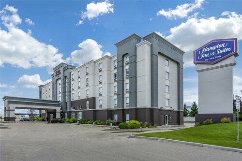 Hampton Inn & Suites by Hilton Edmonton/West, Varaa Hotelli Southeast Edmonton 