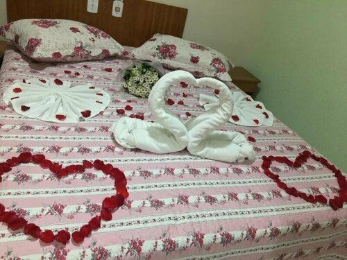 Ipê Guaru Hotel, Забронировать Отель Отели Гуарульюс 3 звезды, рядом с Getulio Vargas Square, 3*