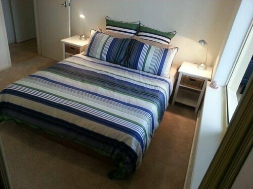 Acaill Accommodation, Забронировать Отель Отели и гостиницы Аделаиды, рядом с Семейный центр развлечений The Beachhouse, Отель