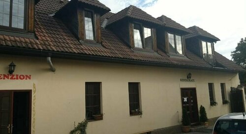 Penzion a Restaurace Na Jízdárně, Prenota Hotel Dobrany 