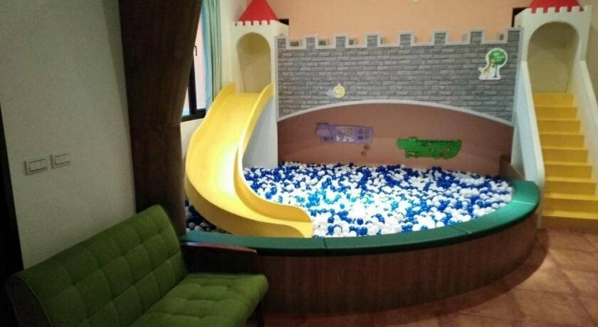 Orange Castle