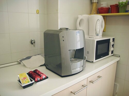 Holiday Sunny Roma B&B, Забронировать Отель «постель и завтрак» Вокзал Термини , рядом с Витторио Эмануэле