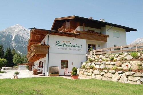 Komfort-Apartments Zufriedenheit, Забронировать Апартаменты/квартира Отели Тироля с парковкой, Парковка