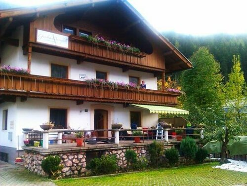 Appartements Wasserflle, Rezerwuj Apartament Hotele w Tyrol z Parkingiem, Parking