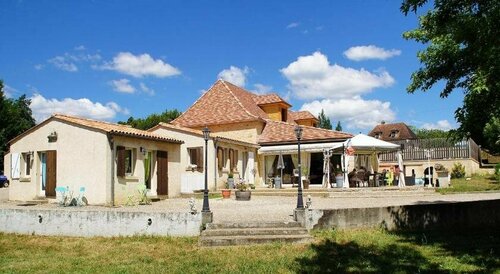 Le Domaine de l'Etang de Sandanet, Book Feriehus Issac Dordogne
